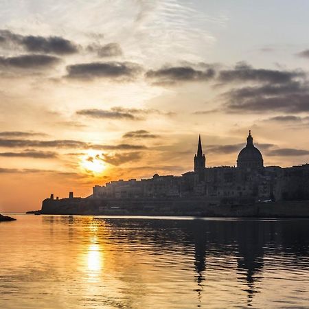 Luxurious 2Br Apartment In Valletta Exteriör bild