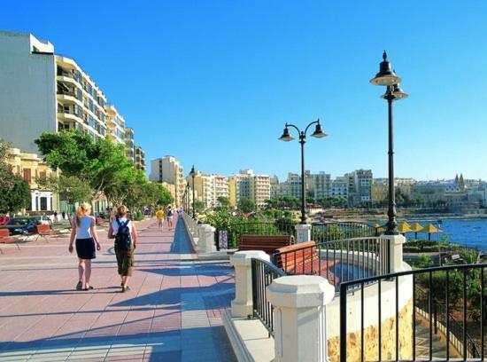 Luxurious 2Br Apartment In Valletta Exteriör bild