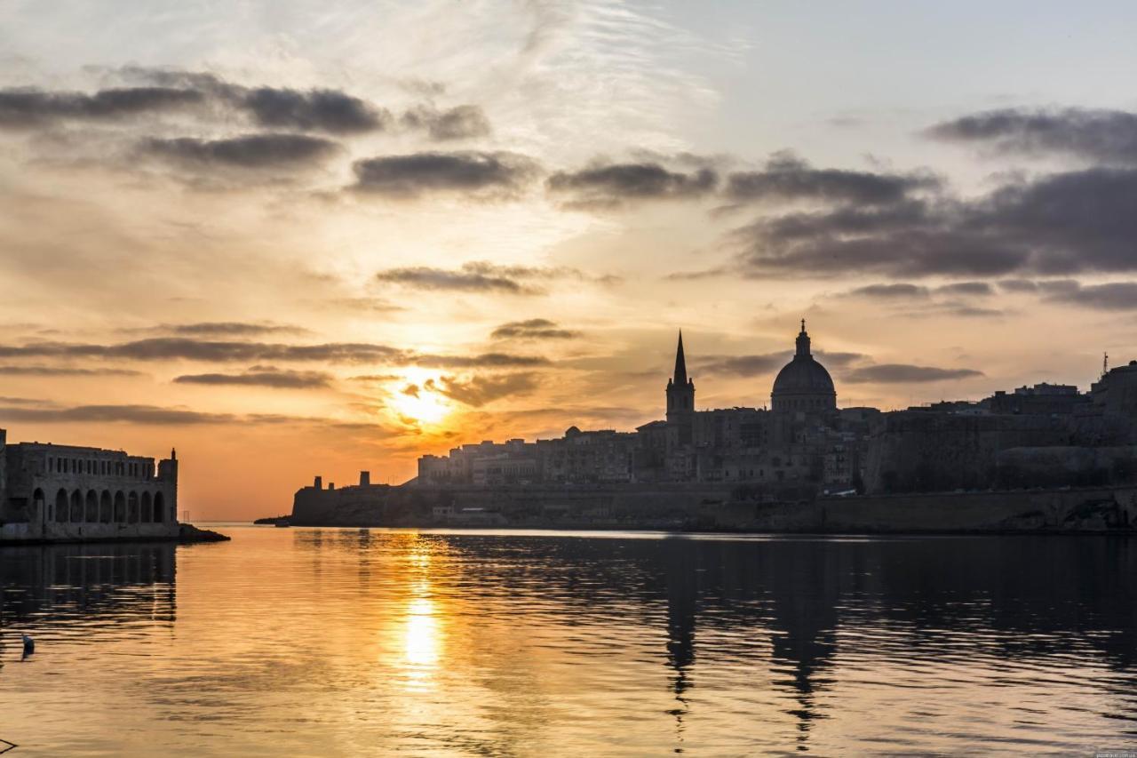 Luxurious 2Br Apartment In Valletta Exteriör bild